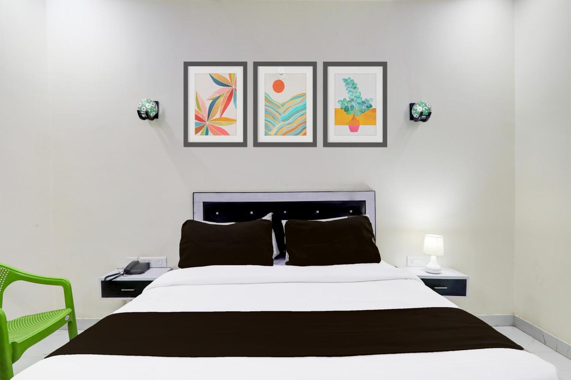 Super Hotel O Banthara Near Airport Banthra Sikandarpur Екстериор снимка