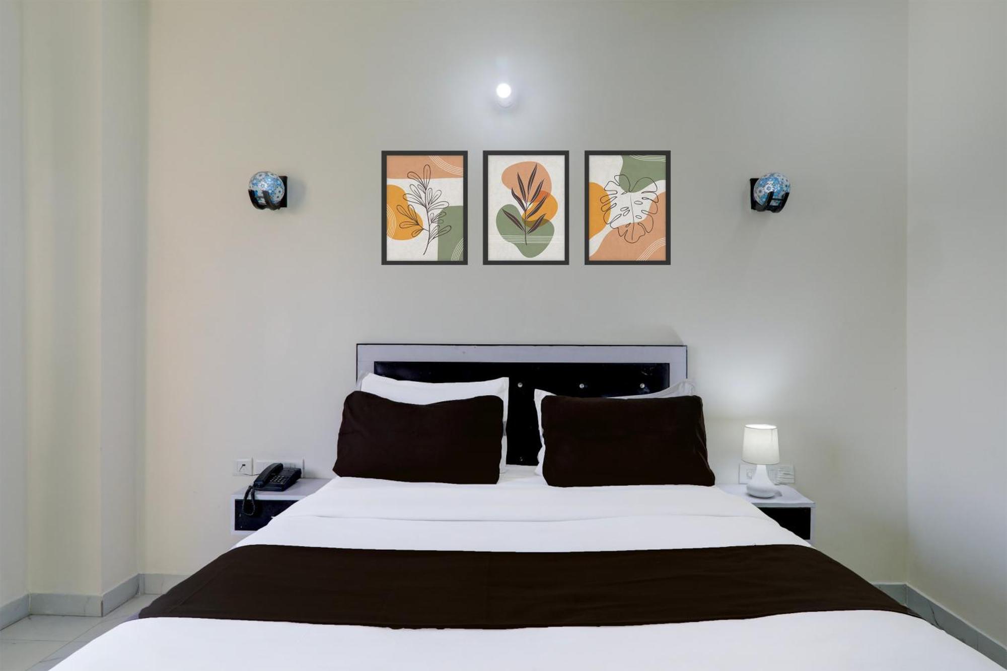 Super Hotel O Banthara Near Airport Banthra Sikandarpur Екстериор снимка