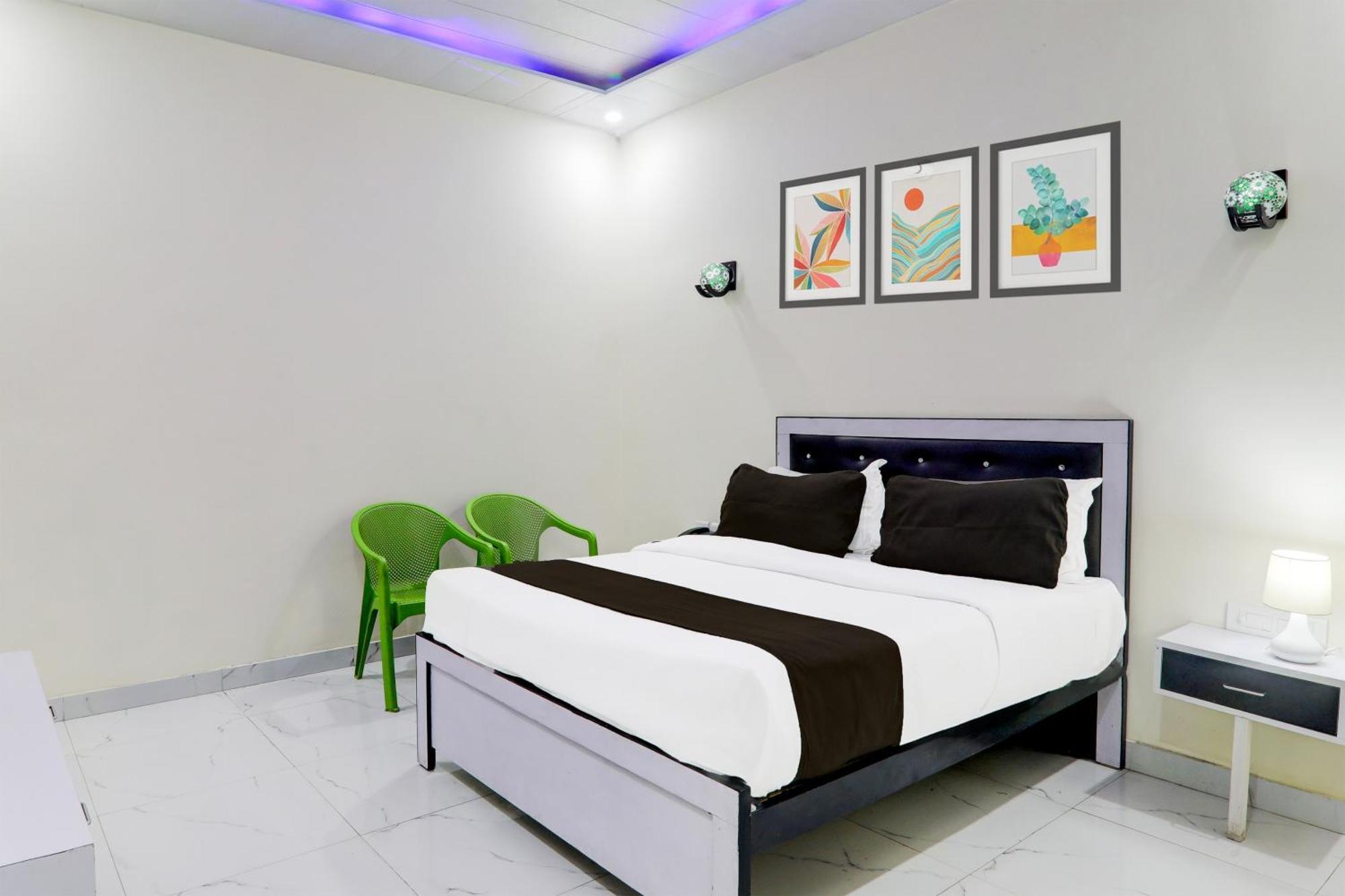Super Hotel O Banthara Near Airport Banthra Sikandarpur Екстериор снимка
